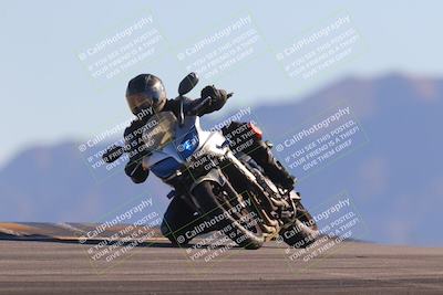 media/Nov-06-2023-Moto Forza (Mon) [[ce023d0744]]/3-Intermediate Group/Session 5 (Turn 9)/